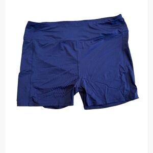Tommy Bahama Women’s Golf Shorts – XL Navy